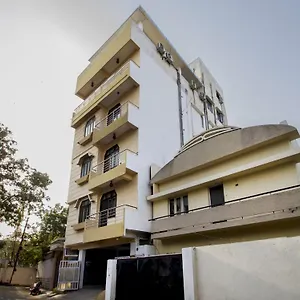 Collection O Park Heights Banjara Hills Near Gvk One Mall Hotel