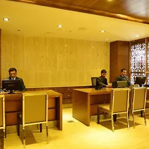 Capital O 9960 Hotel Grand Himayat 3* Hyderabad