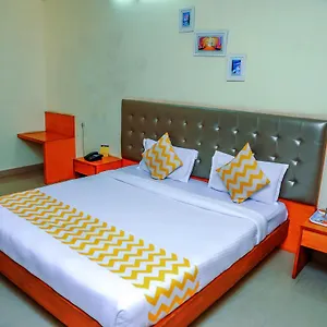 Oyo 16485 Ans Cyber Castle 3* Hyderabad