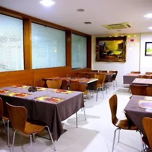 Hotel Fabhotel V Hitech 3*