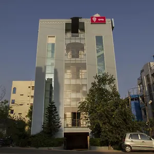 호텔 Oyo 732 Near Dlf