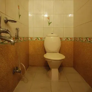 Oyo Lakdi Ka Pul Niloufer Hotel