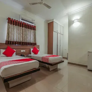 Oyo 6422 Luxor Park Apartment Hyderabad