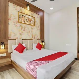 Hotel Oyo 45978 Madhu Nest Hyderabad
