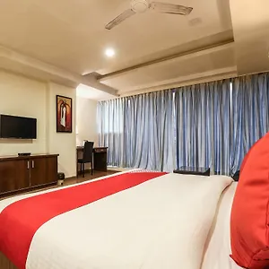 Hotel Oyo 14680 Rainbow Park
