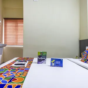 Hotel Fabhotel Limestone Gachibowli 3*