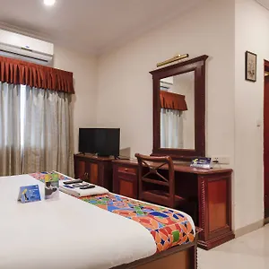 Fabhotel Raj International Hotel
