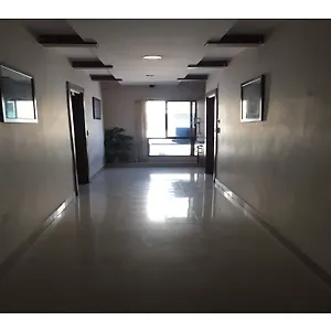 Oyo 382 Madhura Hotel Hyderabad