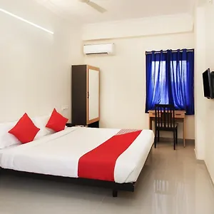 Oyo Flagship 23620 Vjr Heights Gachibowli 3* Hyderabad