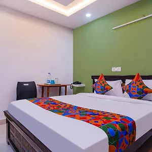 Hotel Fabhotel Cozy 3*