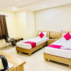 The Landmark Banjara Hills - 호텔 4*