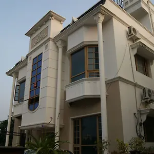 Hotel Hillview Jubilee Hills-1 3*